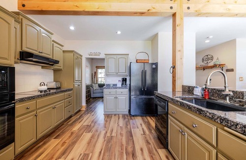 Three Rivers House | Aspen Place - River Access, Ping Pong, Gorgeous Home & Location
