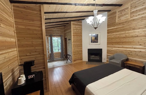 Sainte-Adele Hotel | Auberge Alpine Inn