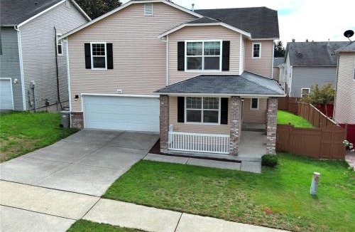 Covington House | Aura