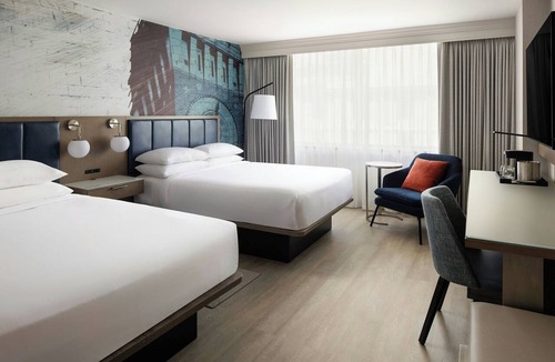 Downtown West Hotel | Baltimore Marriott Inner Harbor at Camden Yards