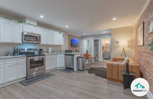 Highlandtown Apartment | Baltimore's Best Home Away From Home