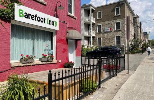 Downtown Ottawa Hostel | Barefoot Inn