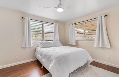 Ewa House | Beach Home, w/2 separate living units, 5 bedrooms