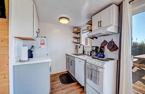 Yachats Apartment | Beachcomber: Beachfront Escape Unit #2