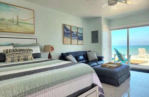 Melbourne Beach Apartment | Beachfront Apartment w/Ocean Views & Full Kitchen