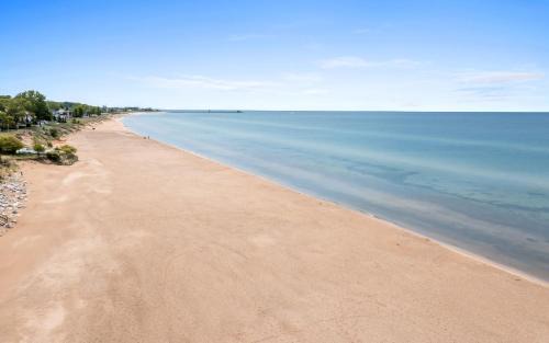 Ferrysburg House | Beachside Getaway private Lake Michigan Beach Frontage