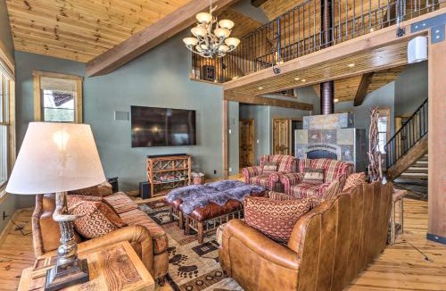 Eureka House | Beautiful Eureka Cabin Rental on Golf Resort!