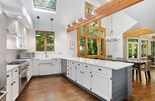 Harbert House | Beautiful Harbert Home Close to Sandy Lake Michigan Beach!