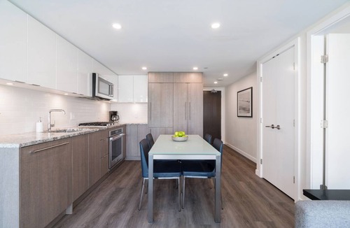 Downtown Vancouver Hotel | Beautifully Styled, Two Bedroom Yaletown Apartment