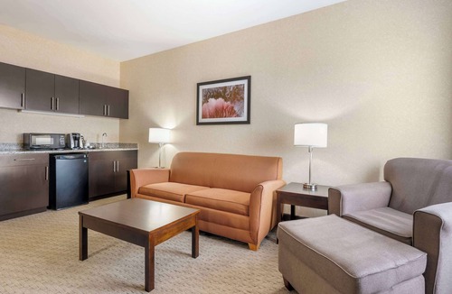 Howe Hotel | Best Western Plus Howe Inn