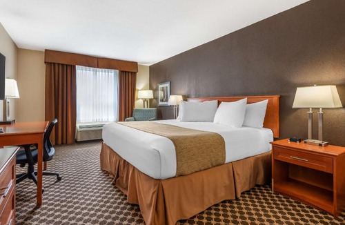 Strathmore Hotel | Best Western Strathmore Inn