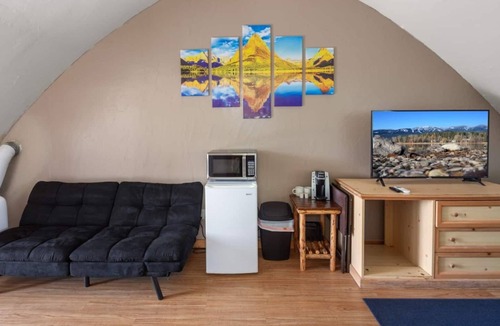 Coram Apartment | Blue Bird Mini Studio! 6 miles to Glacier National Park