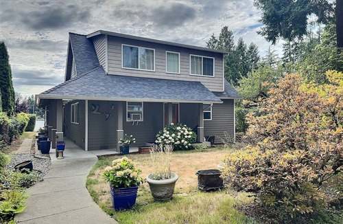 SeaTac Apartment | Blue Heron Studio with Spa Soaking Tub + Near SeaTac