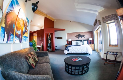 Ashland Hotel | Blue Wave Inn