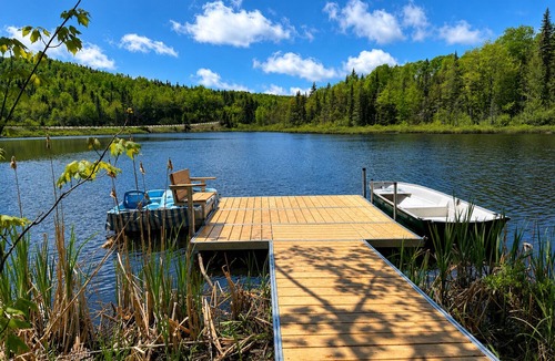 Saint-Simeon House | Breathtaking view of a lake