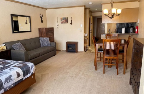 Steam Engine Meadows Condo | Brian Head Studio Near Lifts, Pool, Heated Parking