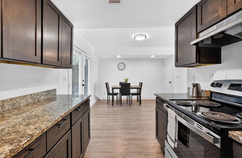 College Park Apartment | Bright, Spacious 2Bd 2.5Bt Townhome Interior