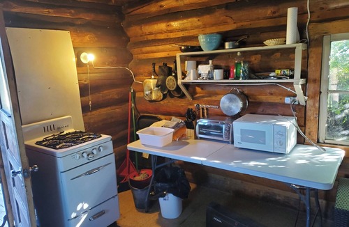 Big River Cabin | Cabin #5 - Rustic Cabin at Delaronde Resort