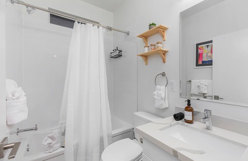 Capitol Hill Apartment | Calm Urban Abode steps to Volunteer Park