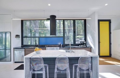 Greentown House | Camp Double Oak Modern Lakeside Retreat