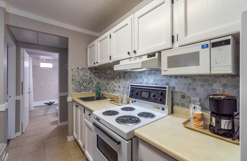 Cache Creek Hotel | Canadas Best Value Desert Inn & Suites Cache Creek