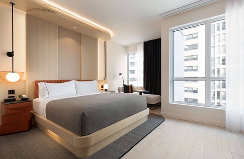 Upper Jarvis Hotel | Canopy By Hilton Toronto Yorkville