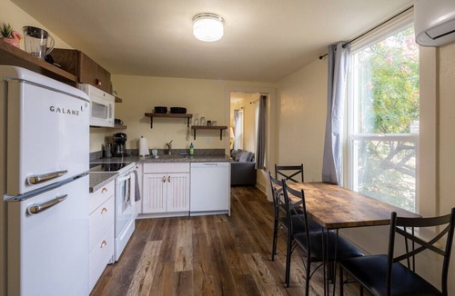 Market District Condo | Capistrano- Rhodee #4: Close to UO/Autzen