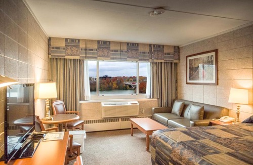 York - Haig Hotel | Capri Inn