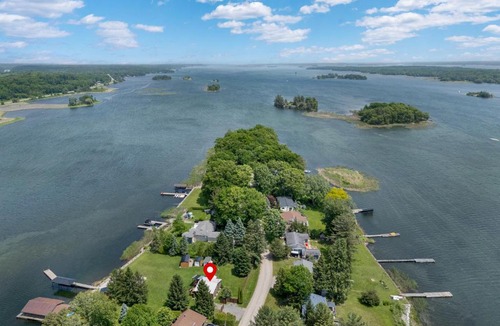 Mallorytown House | Captain JaC's Hideaway