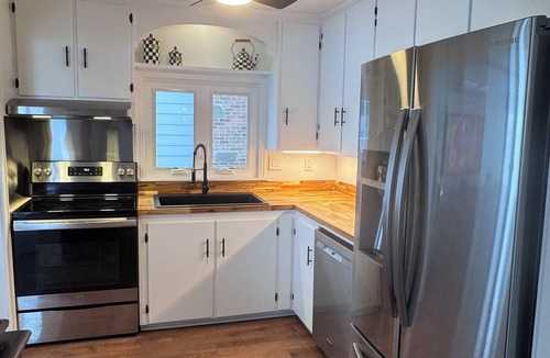 Seneca Falls House | Cayuga Getaway