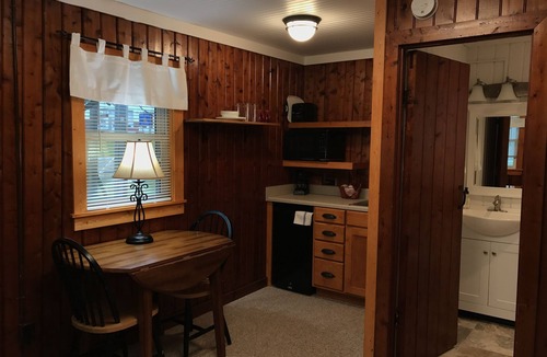 Honor Hotel | Cedar Ridge Cabins