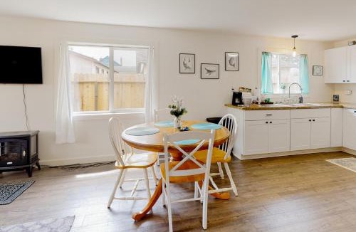 Cutten House | Cedar Street Cottage