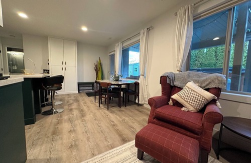 BX House | Charming 2-bedroom walk-out basement in tranquil Coldstream with swim spa
