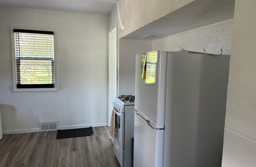 Algoma House | Charming Algoma retreat - 10 min. Walk to the Beach