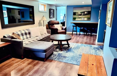 Peterborough Apartment | Charming Basement Apartment