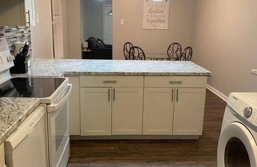 Hamilton House | Charming Blue Haven 2Bed,1 Bath Home Sleeps 8