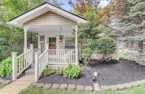 Broad Ripple House | Charming bungalow deck & fire pit- Family Friendly