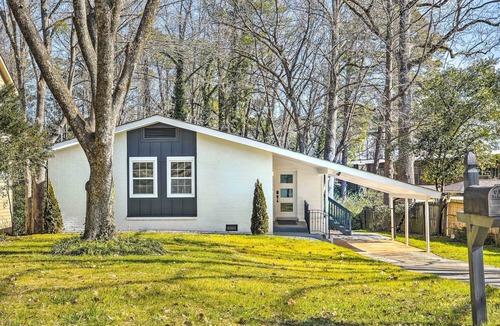 Chamblee House | Charming Chamblee Home ~ 13 Mi to Atlanta!