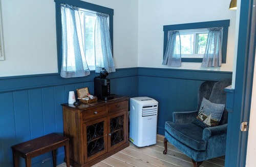 Saint Patrick Cabin | Charming Countryside Cabin. Pet-Friendly!