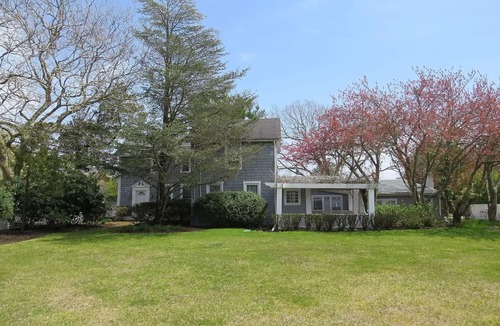 Westhampton Beach House | Charming Farmhouse with new large heated pool