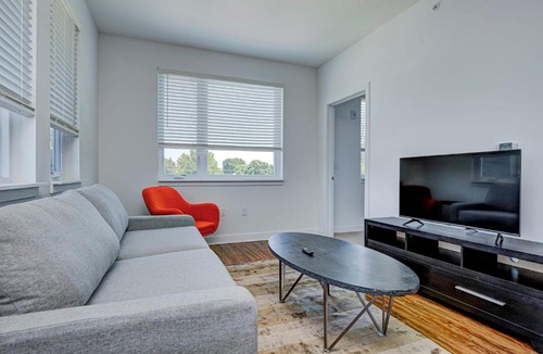 Fountain Square Apartment | Chic Modern 2bedroom Apartment by Stay Gia
