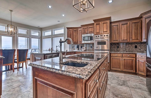 Pasco House | Chic Washington Wine Country Vacation Rental!