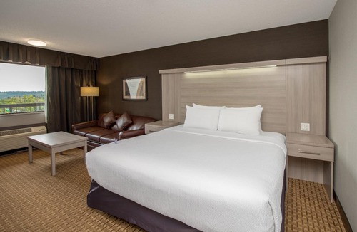Banff Trail Hotel | Coast Calgary University Area Hotel by APA