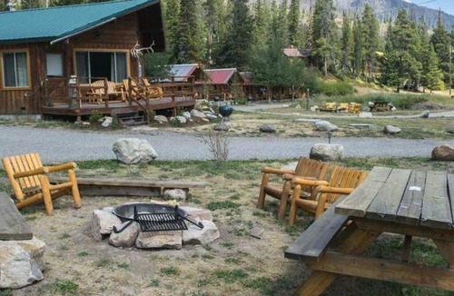 Cooke City-Silver Gate House | Comfortable size house overlooking the town of Silver Gate