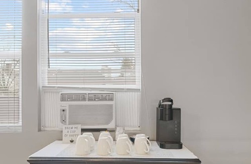 Meridian-Kessler Apartment | Convenient | Pet & Baby|Near Convention & Hospital