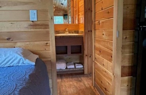 Chocowinity Cabin | Cotton Patch Landing Campground & Marina