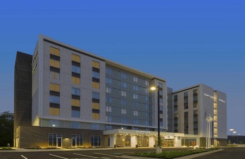 Dartmouth Hotel | Courtyard by Marriott Halifax Dartmouth
