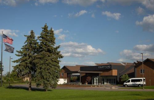 Lansing Hotel | Courtyard by Marriott Lansing