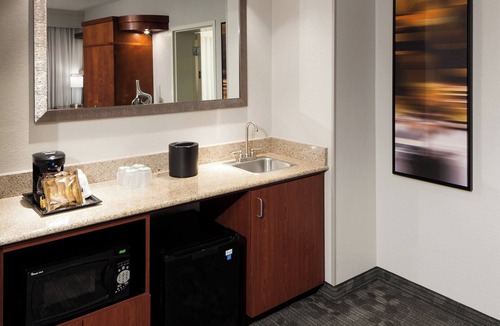 Ludlam Hotel | Courtyard by Marriott Miami at Dolphin Mall