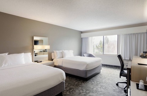 Harrisonburg Hotel | Courtyard by Marriott Harrisonburg
